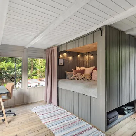 2 Bedroom Gorgeous In Hojslev