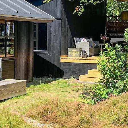 Дом отдыха 2 Bedroom Gorgeous In