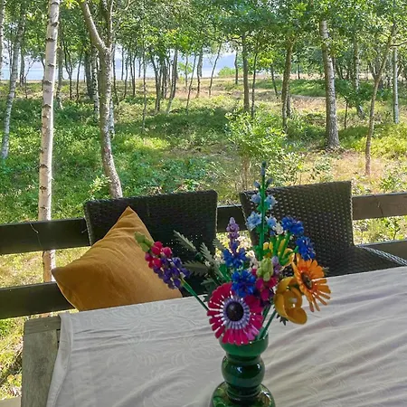 2 Bedroom Gorgeous In 度假居 霍伊斯莱乌